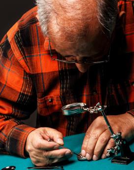 查尔斯·温宁格-槐荫区万国维修服务中心制表师