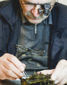 卡尔·莫尔登-天桥区万国维修服务中心制表师