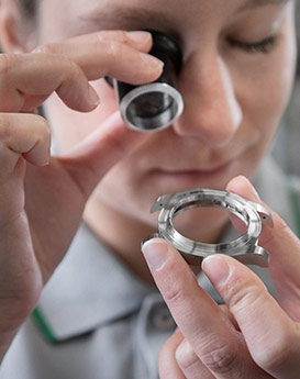 卡罗琳·卡桑德拉-历城区万国维修服务中心制表师