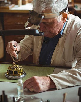 利亚姆·布朗-长清区万国维修服务中心制表师