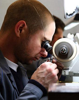 亚历山大·威尔森-钢城区万国维修服务中心制表师