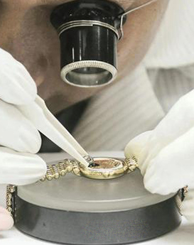 波菲里奥·琼斯-历下区万国维修服务中心制表师