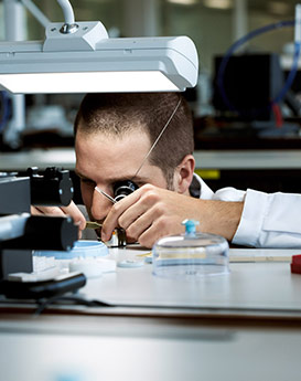 查尔斯·彼得艾伯特-历下区万国维修服务中心制表师