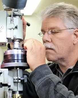 菲利普·奥特加-历下区万国维修服务中心制表师